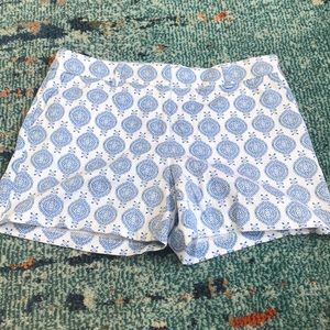 Blue and white pattern shorts!